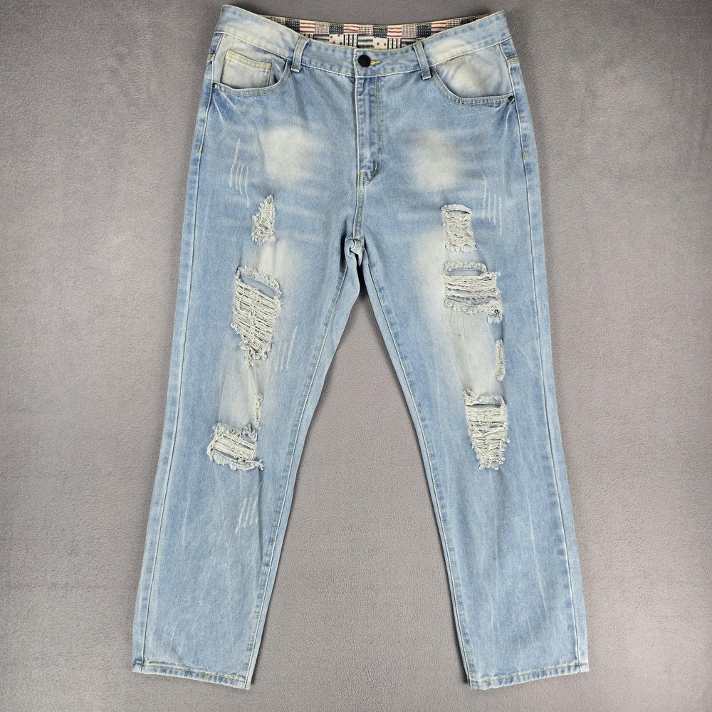 ClassicB Jeans Mens 38x30 Light Wash Blue Relaxed Tapered Distressed Denim